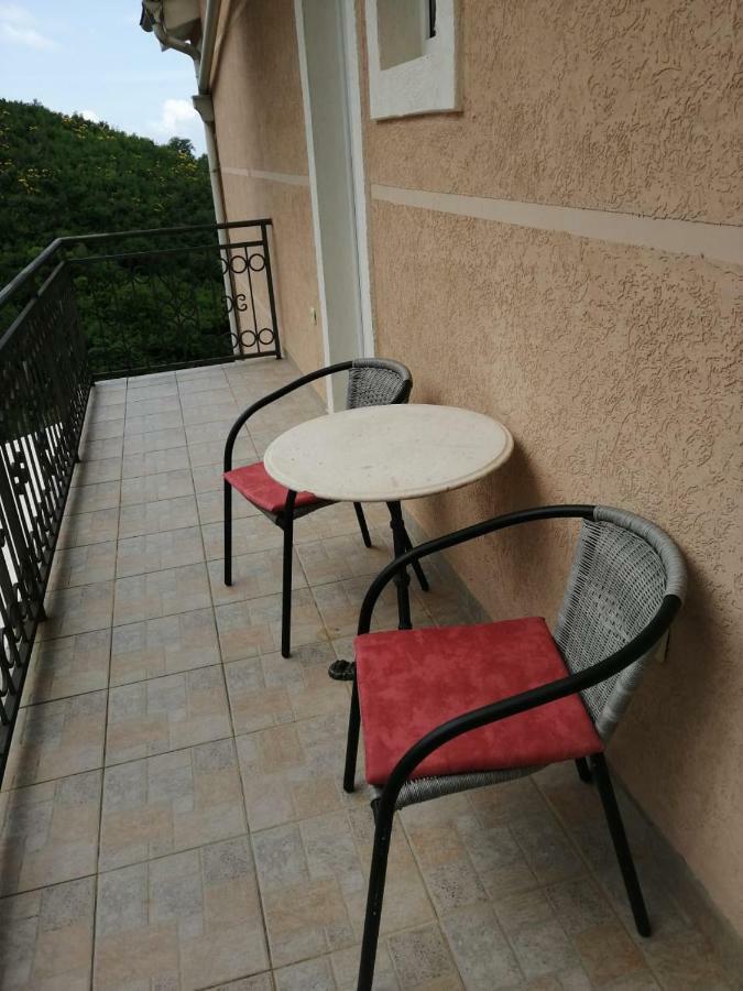 Apartments Mitrovic Podlicak Ilha Sveti Stefan Exterior foto